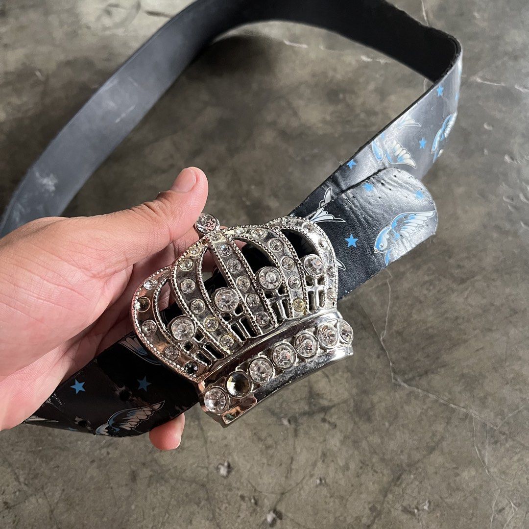 CROWN BELT Y2K (Category: Belts) located in Iloilo. Submitted by 4slugtoslum (Listing ID 1461743334, Image 2). Description: CROWN BELT Y2K 42 L SIGN OF USE 700📩.