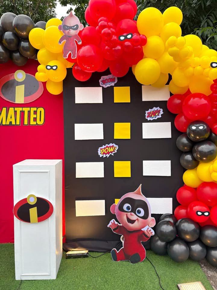 customised backdrop (Category: Occasions & Party Supplies) located in Singapore. Submitted by cocomarjor33910 (Listing ID 1461783069, Image 2). Description: We customise it according to your preferences..