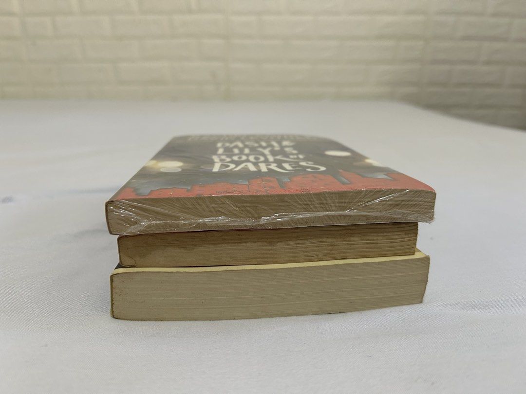 David Levithian Books (SET) (Category: Storybooks) located in Batangas. Submitted by dusclutter (Listing ID 1461589027, Image 3). Description: SOLD AS SET ONLY *Dash and lily's ( brand new, still in plastic) No highlights, torn pages, or folded pages. Only yellowing of pages as seen in photos RFS: decluttering Loc: Sto tomas batangas Can do meetups in SM sto tomas if will purchase 5 or more books Shipping c/o buyer MOP: Gcash / Maribank / Maya /B