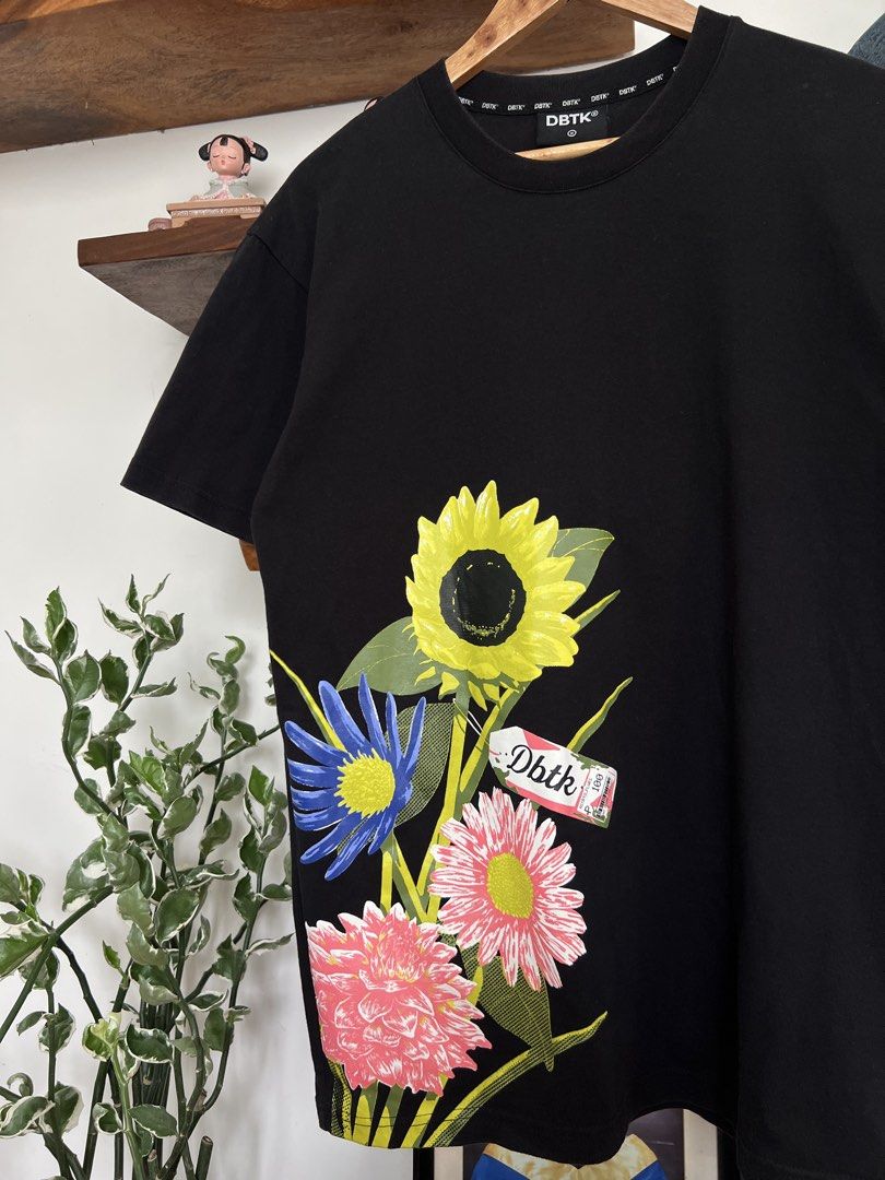 DBTK SUMMER BOUQUET TEE (UNISEX) (Category: Tshirts & Polo Shirts ) located in Solano. Submitted by aljoners (Listing ID 1461685318, Image 3). Description: Size: M Width: 20 Length: 29 Color rate: 9.5/10 Condition: 10/10 Issue/s: None “Color may vary due to lighting”.