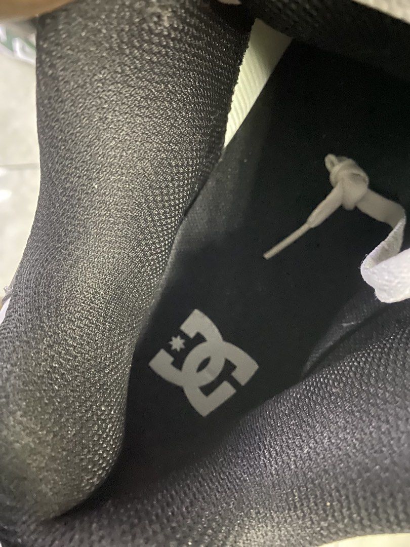 DC (Category: Sneakers) located in Manila. Submitted by vizcarrach03925 (Listing ID 1461603328, Image 3). Description: .
