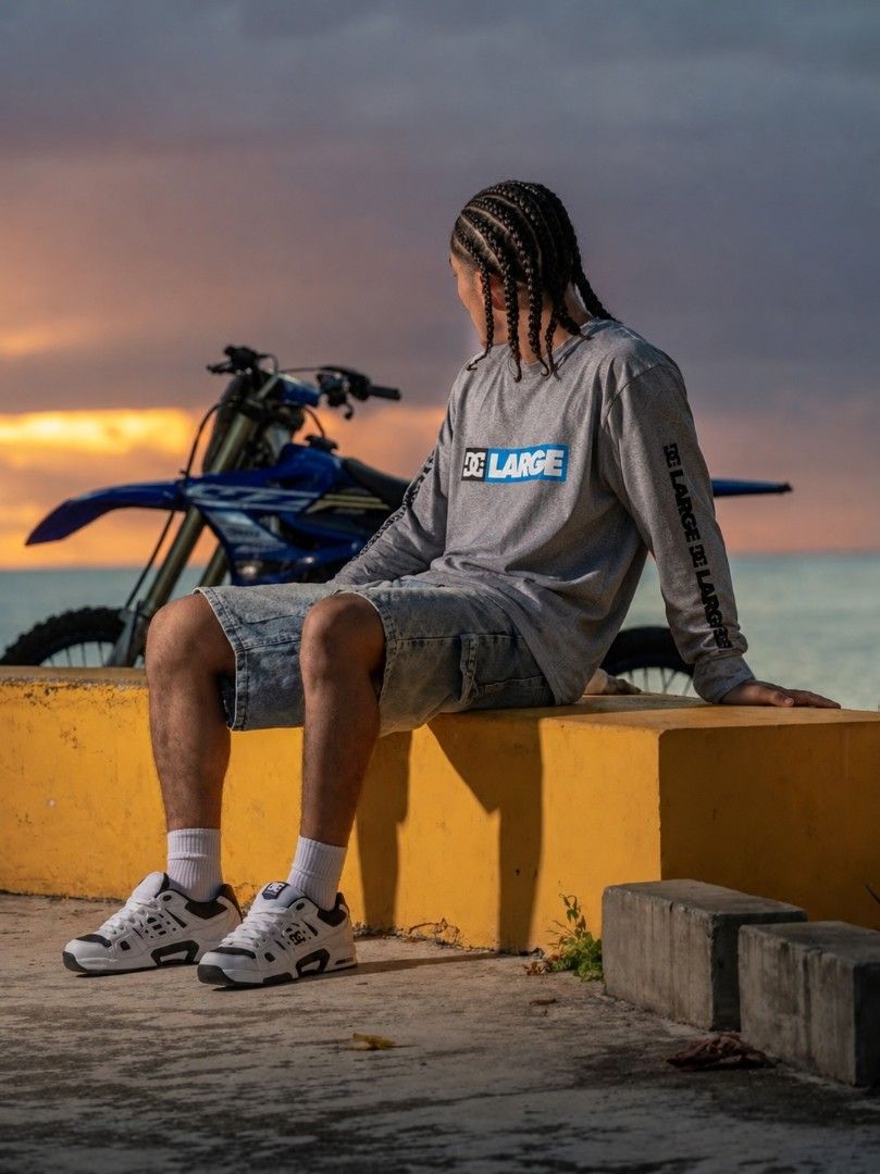 DCSHOECOUSA x XLARGE Longsleeves (Category: Coats, Jackets and Outerwear) located in Subic. Submitted by evenjoe.rig_out (Listing ID 1461591280, Image 1). Description: DCSHOECOUSA x XLARGE Longsleeves Length 26 inches Width 20 inches.