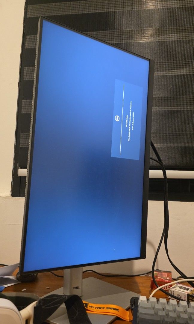 DELL P2222H (Category: Monitor Screens) located in Manila. Submitted by yinyanggg.619 (Listing ID 1461641627, Image 2). Description: no issue.
