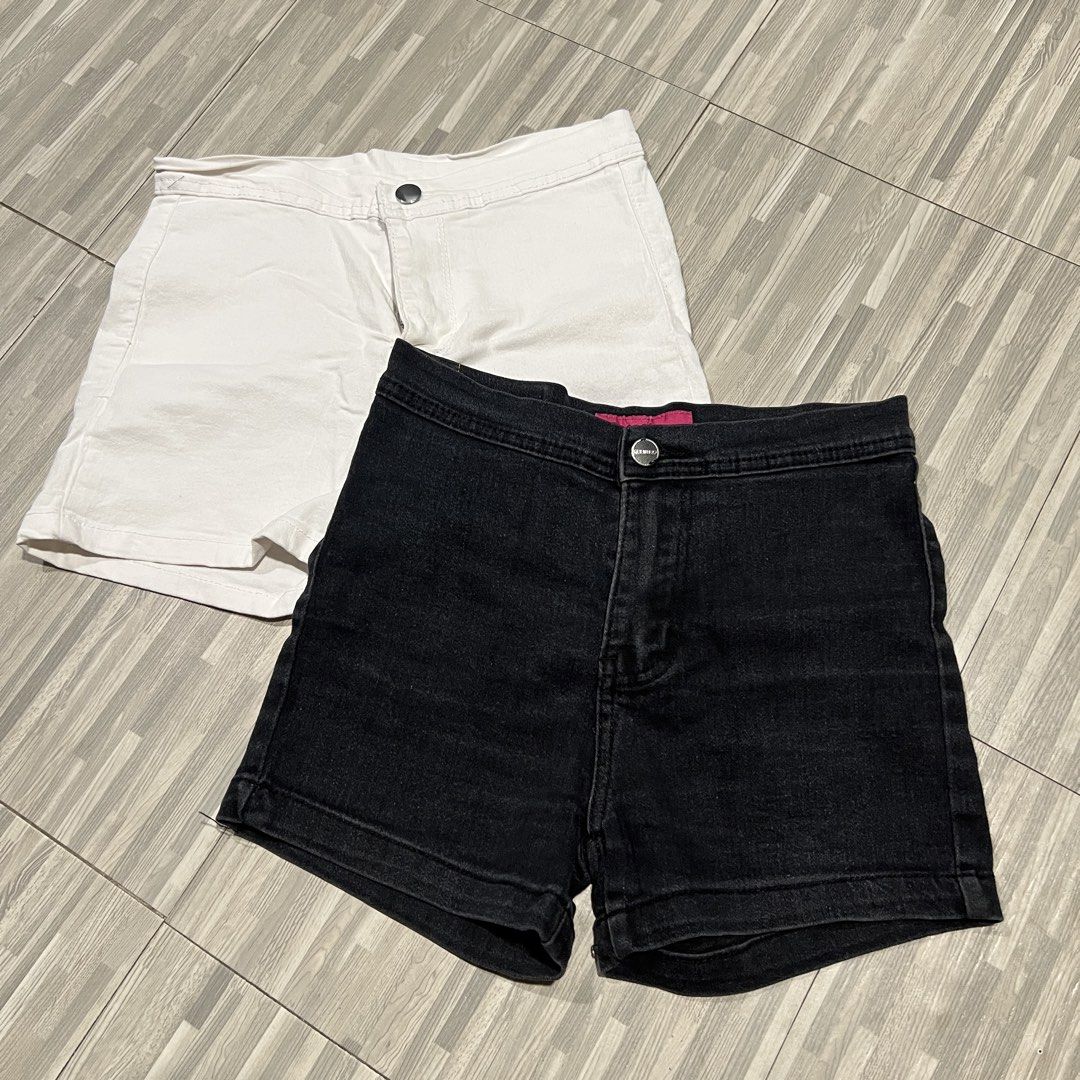 Denim Shorts Bundle - Black & White (Category: Shorts) located in Las Pinas. Submitted by veamesia_ (Listing ID 1461564475, Image 1). Description: - Bundle includes 2 pairs of denim shorts - Colors: 1 Black, 1 Off-White - Style: High-waisted - Size: Both 24-25 - Both used once only .