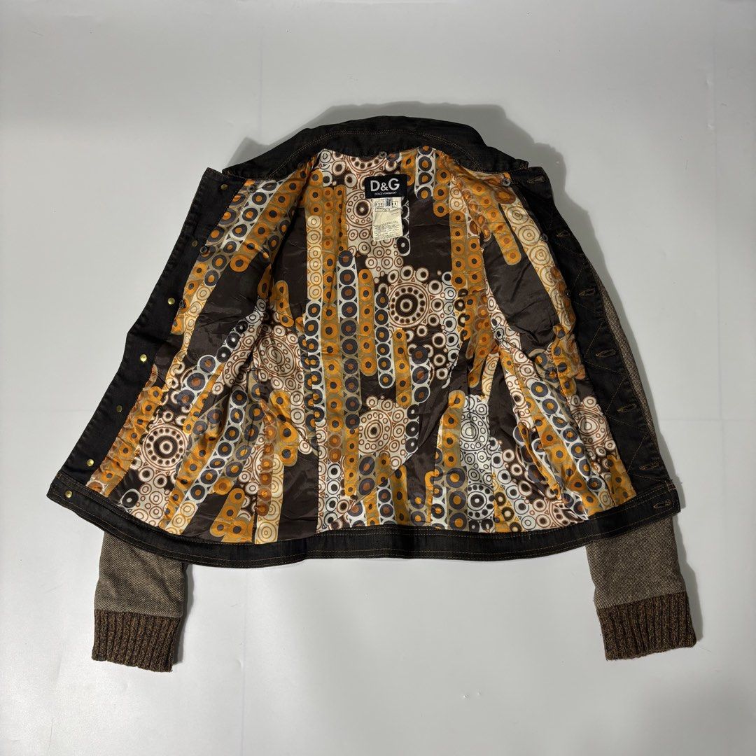 D&G y2k (Category: Coats, Jackets and Outerwear) located in Bacolod City. Submitted by tahimikgumalaw1of1 (Listing ID 1461655099, Image 2). Description: D&G y2k Authentic Small Like new No issue.