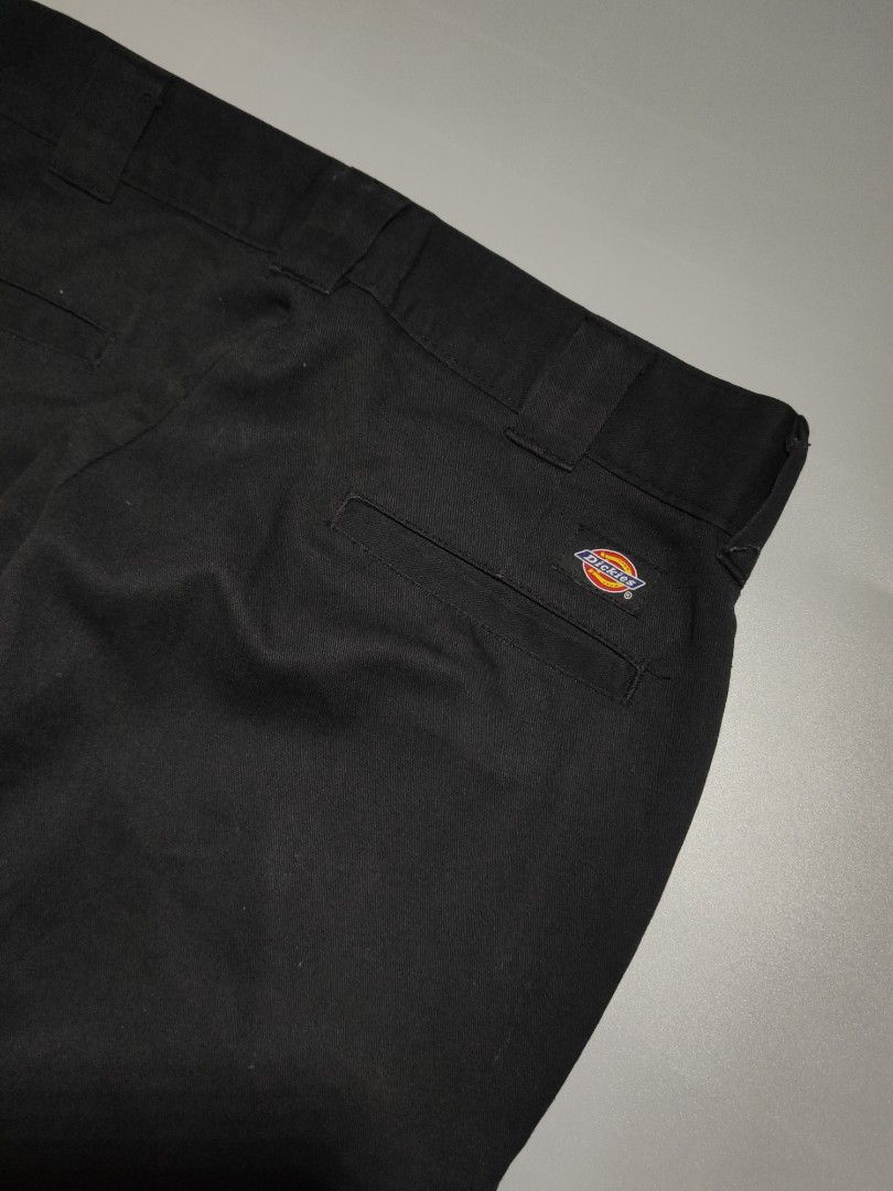 Dickies Cargo Pants (Category: Trousers) located in Abucay. Submitted by ian.thrift_ph (Listing ID 1461743401, Image 2). Description: Color Rate 9.5/10 Size 34 Length 39 Hem 9 Issue third pic Good Condition.