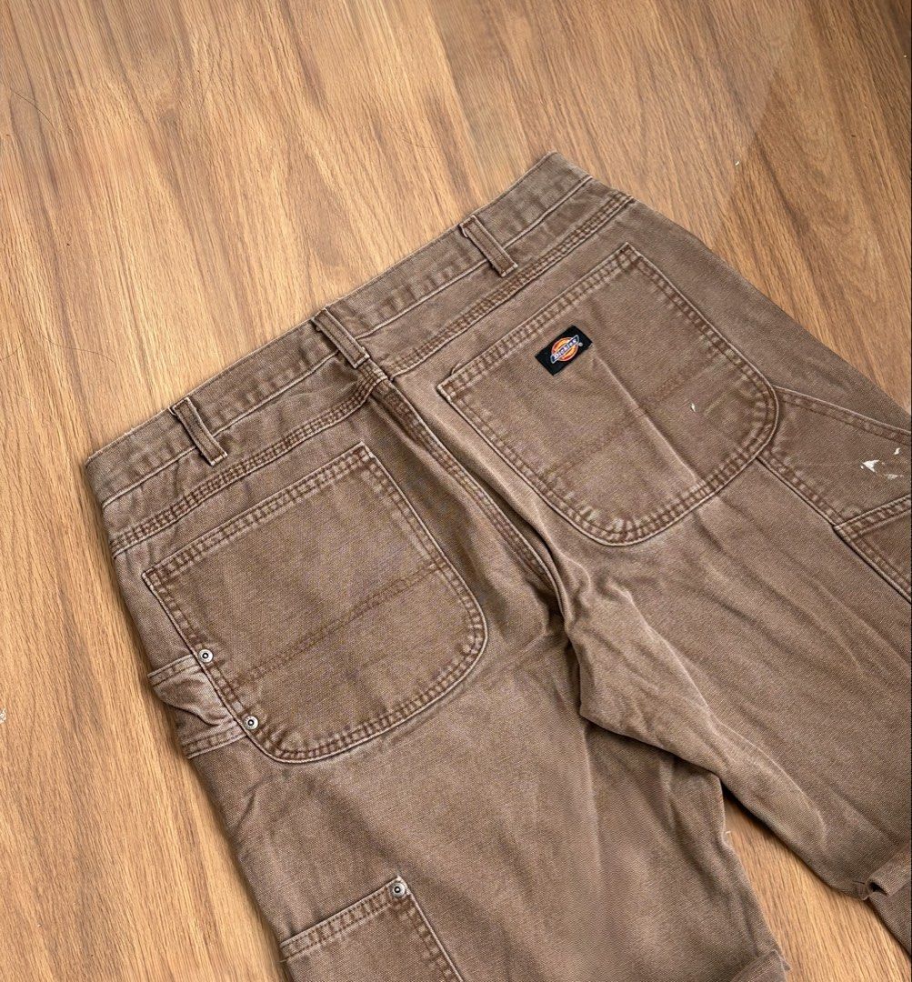 Dickies Carpenter Pants Choco Brown (Category: Jeans) located in Quezon City. Submitted by oneselect_ (Listing ID 1461625582, Image 2). Description: Dickies Carpenter Pants Choco Brown Excellent condition Dimensions: 33” | 43” | 9” ₱1,000 only 📍SJDM, Bulacan.