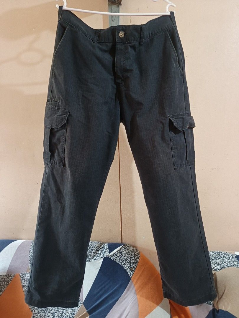 Dickies Flex Regular Cargo Pants 34*32 (Category: Jeans) located in Santa Rosa. Submitted by animalinstinct.617 (Listing ID 1461619670, Image 2). Description: Dickies Flex frabrics with LYCRA TOUGH MAX technology - durable workwear. 34*32.