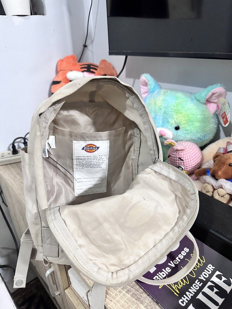 Dickies mini bagpack purse (Category: Backpacks) located in Manila. Submitted by nilodanzcuadra (Listing ID 1461607529, Image 2). Description: Cute nito, used 3x only Ganda nito sa personal Vintage na to Loc: north caloocan.