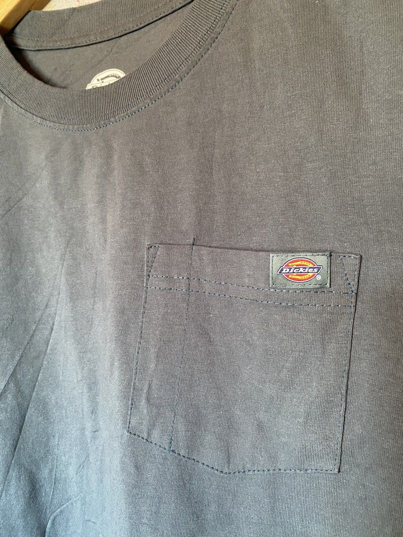 DICKIES POCKET TEE (Category: Tshirts & Polo Shirts ) located in Calbayog City. Submitted by urbanthrifty.cyp (Listing ID 1461580727, Image 2). Description: Medium on tag Dimes 20x28 10/10 color rate & condition Dark green in person.