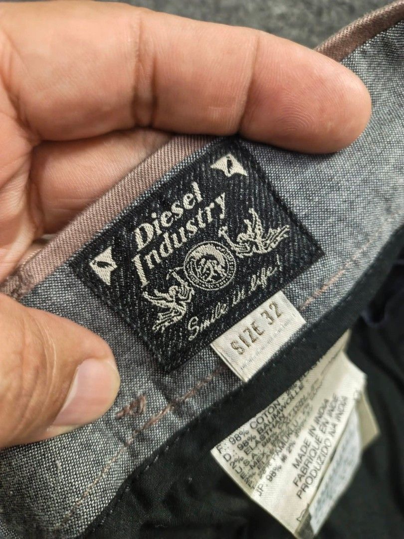 Diesel Chi Tight E (Category: Chinos) located in Bacolod City. Submitted by johnthrift (Listing ID 1461611305, Image 3). Description: FOR SALE🚨 DIESEL CHI TIGHT E SLIM FIT CHINO WAIST 32 LENGTH 32.5 BNEW CONDITION WITH TAG🔖 PM📩.