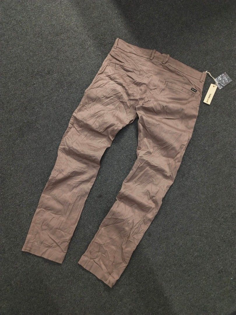 Diesel Chi Tight E (Category: Chinos) located in Bacolod City. Submitted by johnthrift (Listing ID 1461611305, Image 2). Description: FOR SALE🚨 DIESEL CHI TIGHT E SLIM FIT CHINO WAIST 32 LENGTH 32.5 BNEW CONDITION WITH TAG🔖 PM📩.