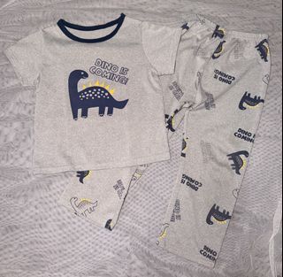 (Category: ) located in . Submitted by mrynn_declutter (Listing ID 1461629918, Image 1). Description: .
