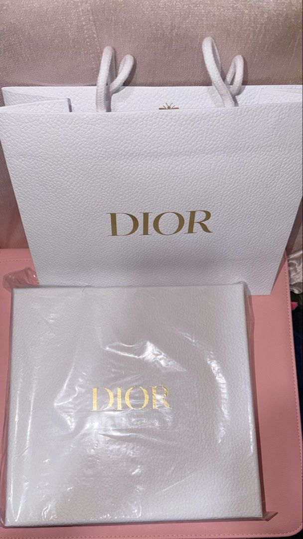 Dior Beverage Set GIFTS WITH PURCHASE (Category: Luxury Accessories) located in Manila. Submitted by beeboodee (Listing ID 1461622129, Image 1). Description: - Authentic Dior Beverage Set - 'Gifts With Purchase' exclusive item - Comes sealed in original packaging - Includes box and paper bag - Last pic NOT MINE BUT FOR REFERENCE.