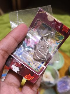 (Category: ) located in . Submitted by japancollectibles (Listing ID 1461600497, Image 1). Description: .