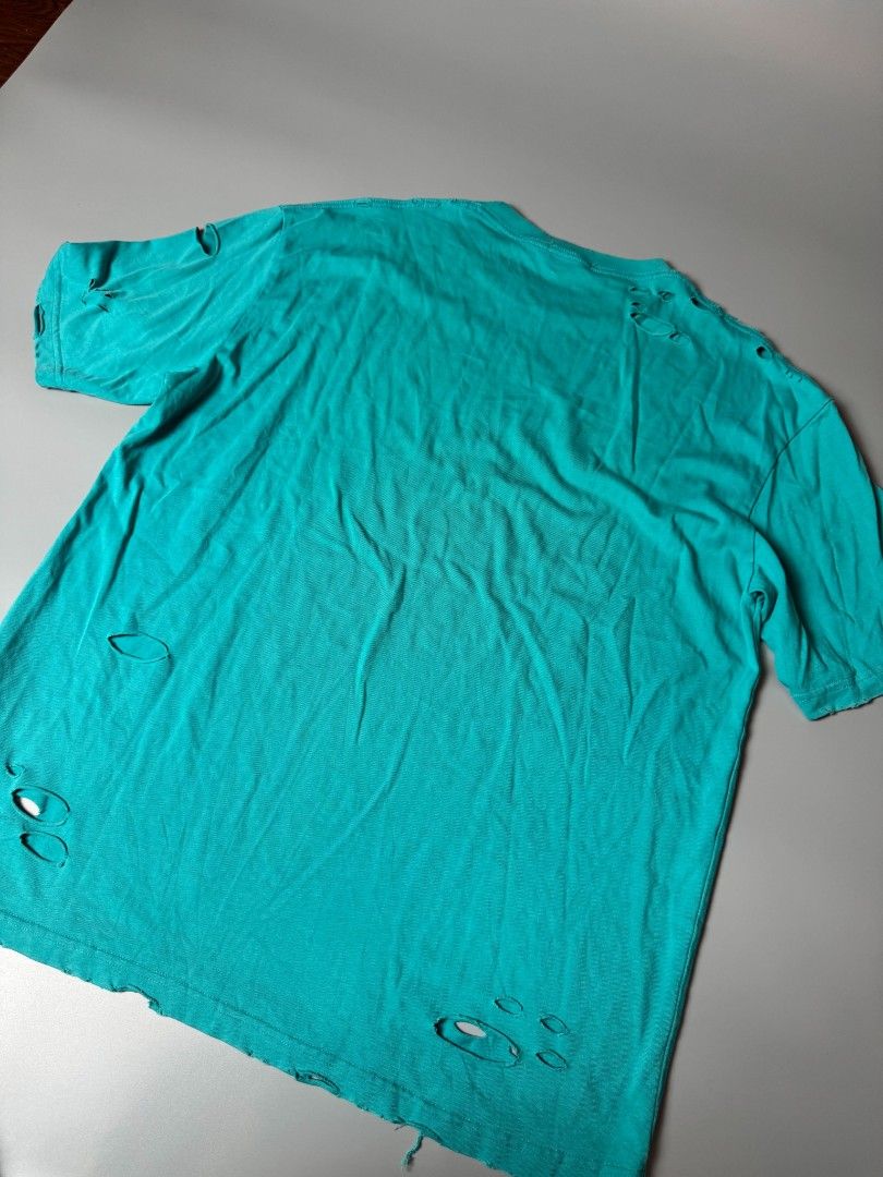 DISTRESSED BALENCIAGA (Category: Tshirts & Polo Shirts ) located in San Pedro. Submitted by jv_aman_ (Listing ID 1461767278, Image 3). Description: .