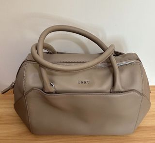 （分類：）位於 。 由 xshoppp 提交（商品編號 1461695370，圖片 1）。簡介： 。