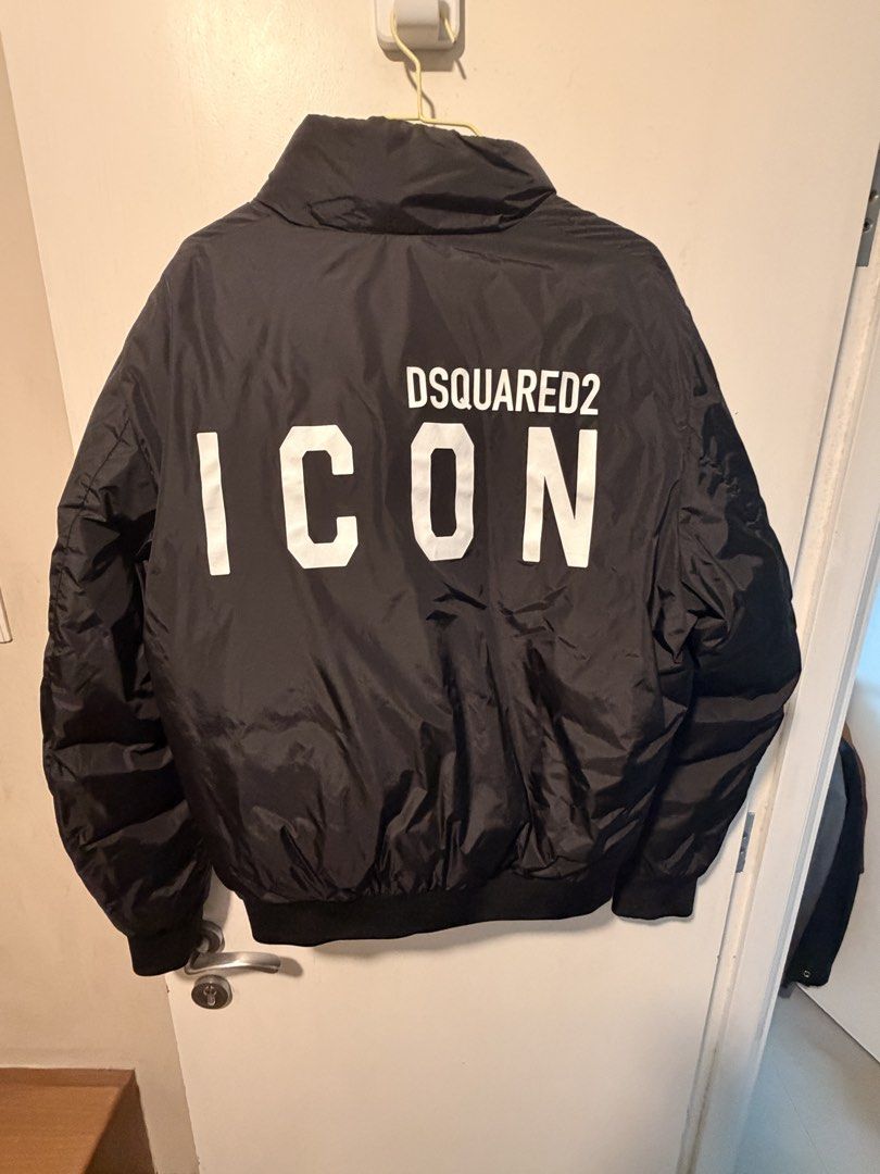 Dsquared2 down jacket （分類：外套及戶外衣服）位於 Hong Kong。 由 Jokejay 提交（商品編號 1461594039，圖片 2）。簡介： Dsquared2 down jacket. Size 52. Light and warm. Excellent quality. Only used once. 。