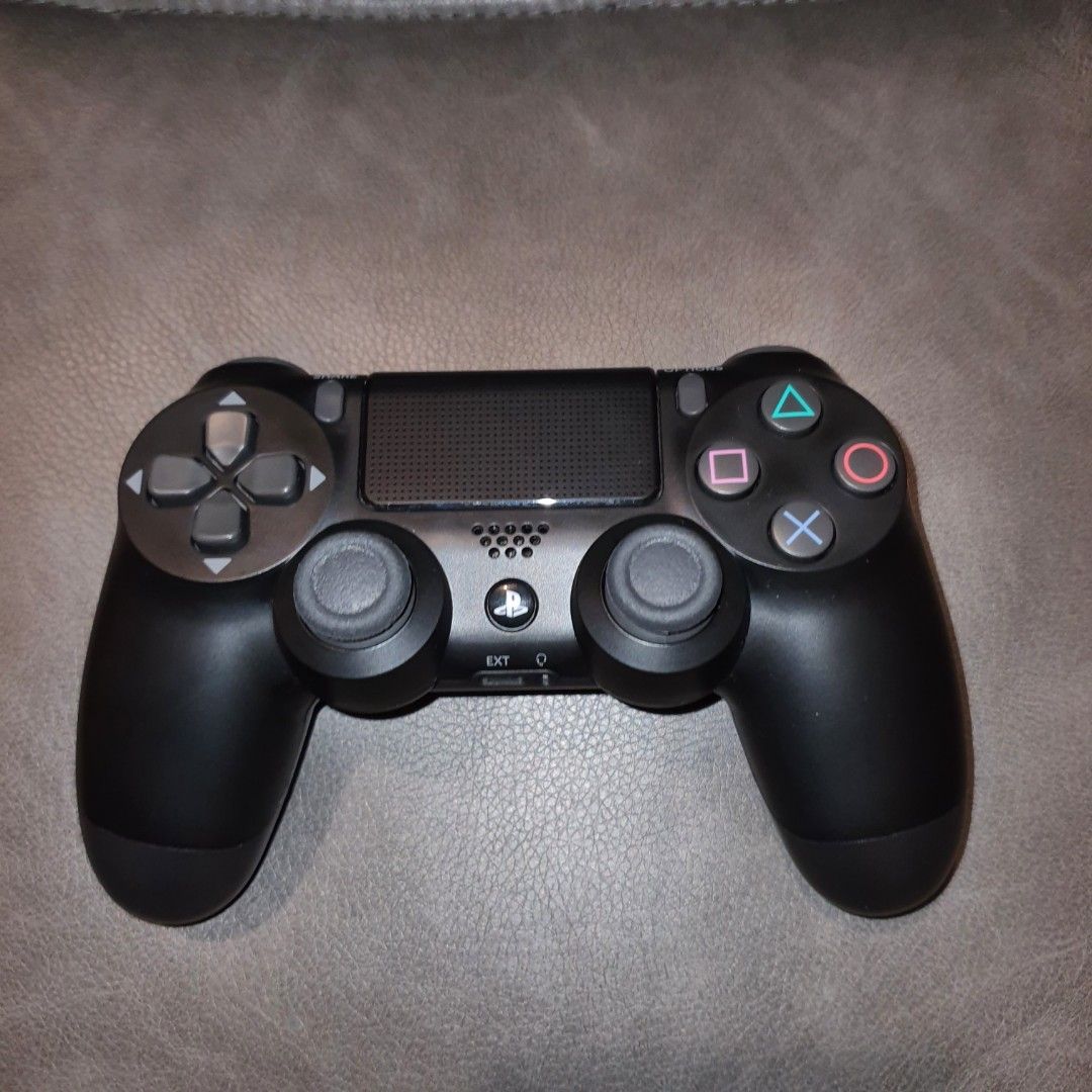 Dualshock 4 ps4 controller brand new ds4 (Category: Cleaning Tools & Supplies) located in Pasig City. Submitted by fasttech01 (Listing ID 1461701903, Image 2). Description: .