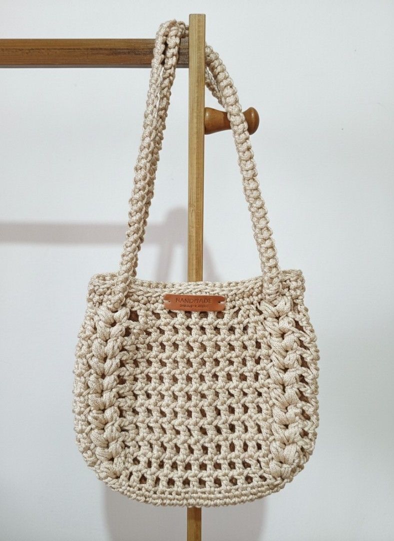 EALA Two-way Crochet Bag (Category: Shoulder Bags) located in Cavite. Submitted by j_creations18 (Listing ID 1461577997, Image 1). Description: ✨ Meet the Eala Two-Way Crochet Bag ✨ 🤎 Handcrafted with care, designed for effortless style, and made to carry your everyday essentials. A timeless piece you'll reach for again and again. 🧶 Available onhand in Rice White, Beige, Khaki & Coffee and for preorder forother colors. P1199 - with felt insert 