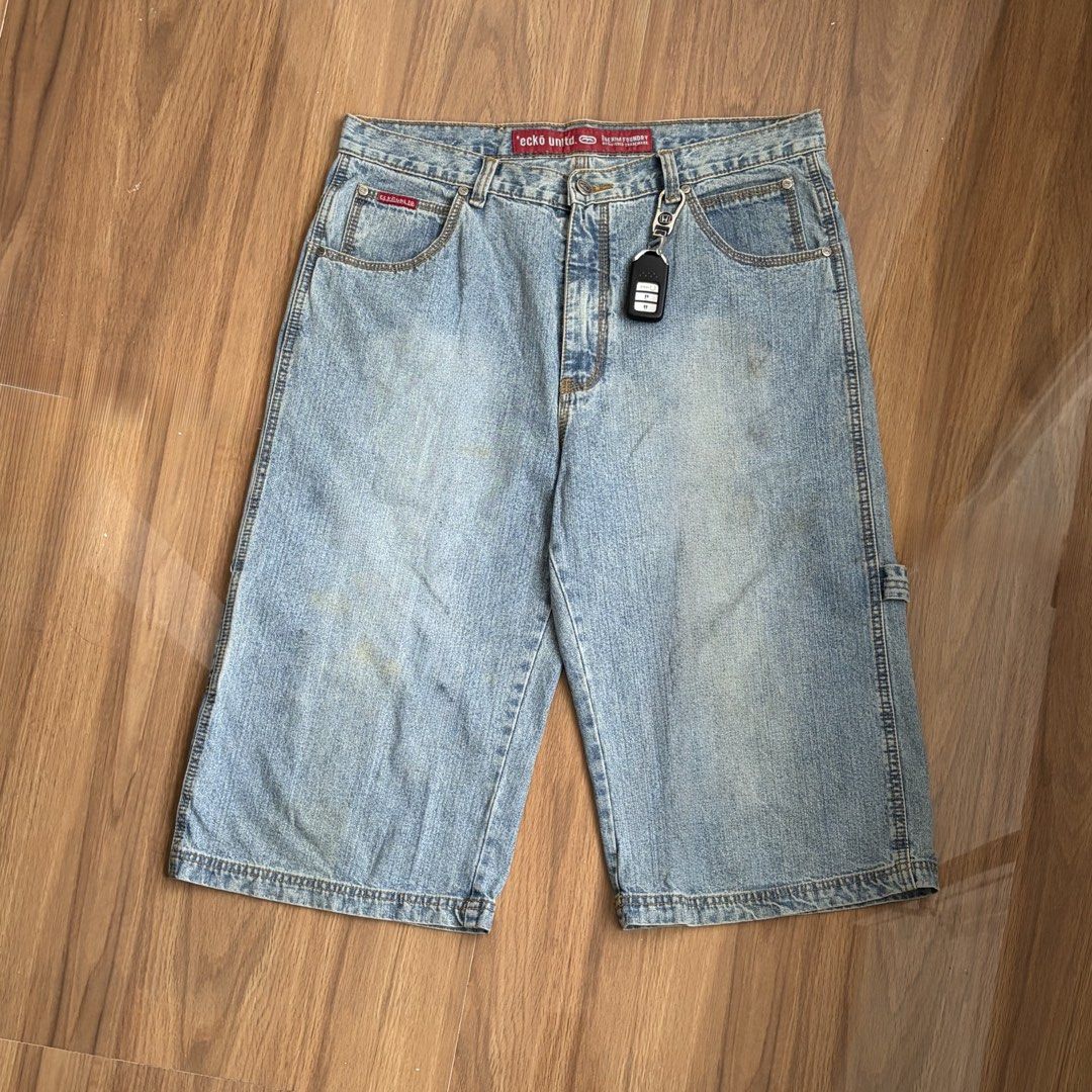 Ecko UNL TD Big Pocket Jorts (Category: Shorts) located in Quezon City. Submitted by oneselect_ (Listing ID 1461621626, Image 2). Description: Ecko UNL TD Big Pocket Jorts Excellent condition Dimensions: 34” | 29” | 12” ₱1,000 only 📍SJDM, Bulacan.