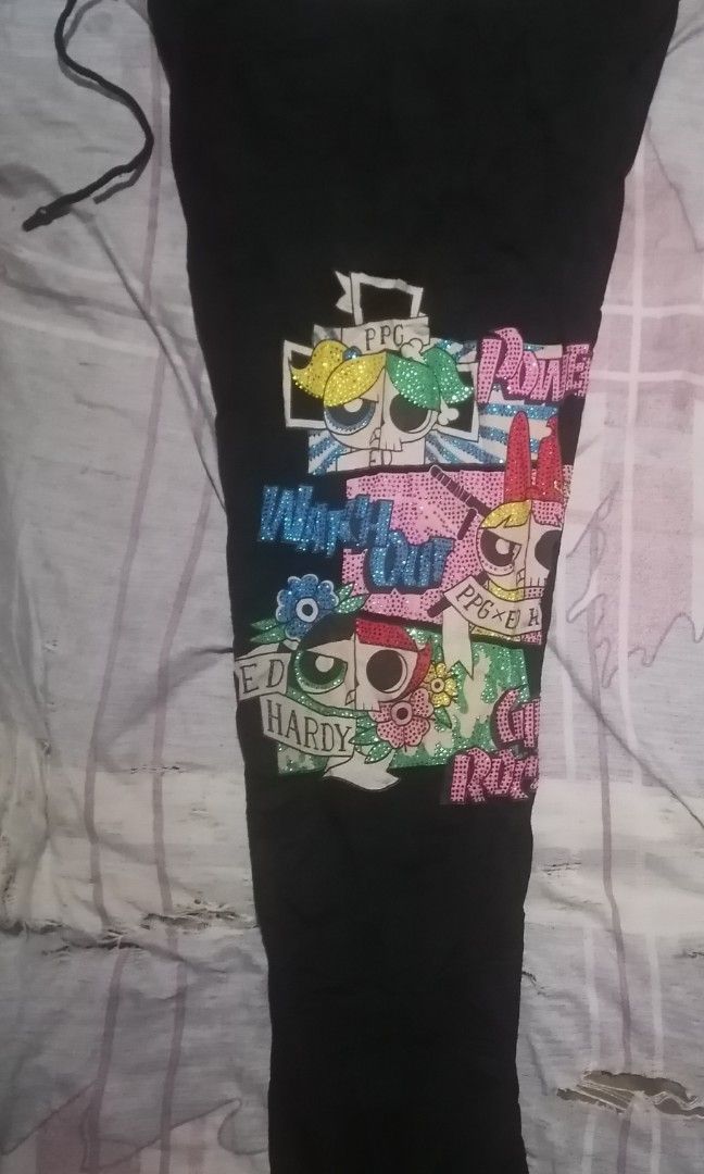 Ed Hardy (Category: Jeans) located in San Carlos City. Submitted by apyogone (Listing ID 1461624215, Image 3). Description: Ed Hardy Excellent condition No issue Color rate 9.9 Sweet jagger pants.