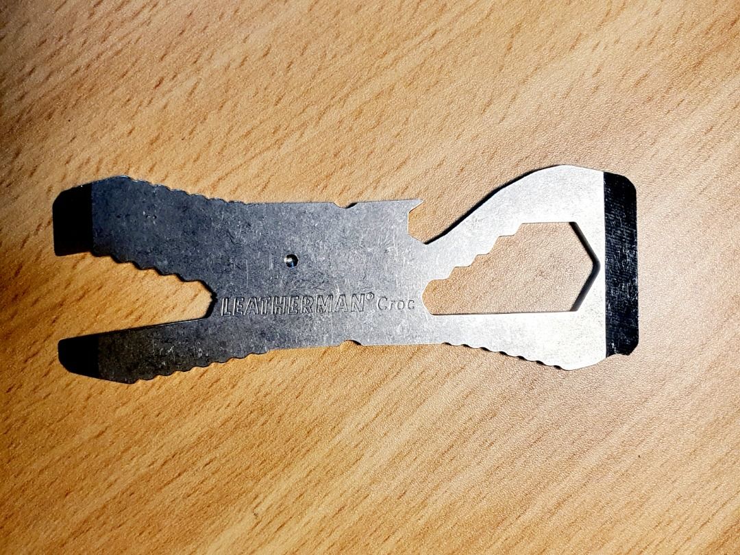EDC Tool (Category: Home Improvement Tools & Accessories) located in Las Pinas. Submitted by huntsmancarl_091379 (Listing ID 1461688618, Image 3). Description: .