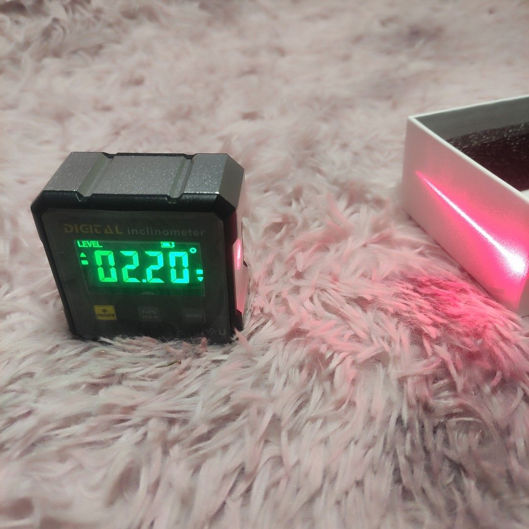 Electronic Digital Dip Meter With Magnetic Base (Category: Construction Tools & Equipment) located in Quezon City. Submitted by findyourtreasure10 (Listing ID 1461747019, Image 3). Description: 📌 **Please read before Purchasing** - good condition - Digital Display: Shows precise angle measurements on a bright green LCD screen. - Laser Guide: Projects a visible laser line to help with alignment and leveling tasks. - Magnetic Base: Snaps securely 