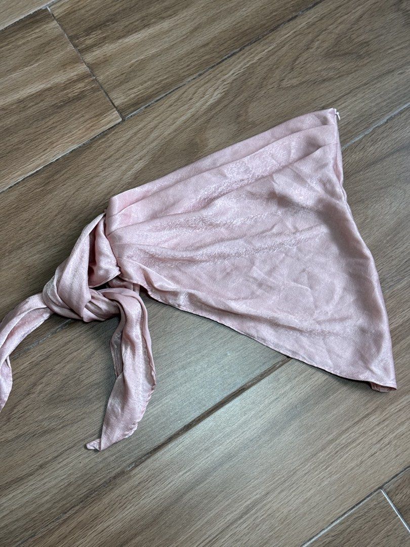 Elle est Belle Pink Silk Drape One Shoulder Top (Category: Sleeveless) located in Calamba. Submitted by shop.ysha (Listing ID 1461738376, Image 3). Description: soft feminine / coquette / romantic chic vibes 🎀✨💕 very versatile: pair with jeans or a skirt ✨ super nice when worn & nice material 💯 Fits xs-small ‼️ all items are available unless marked sold ‼️ loc: Calamba, Laguna (Nuvali) ‼️ if you like it, buy it asap or you’ll regret it ! my cl