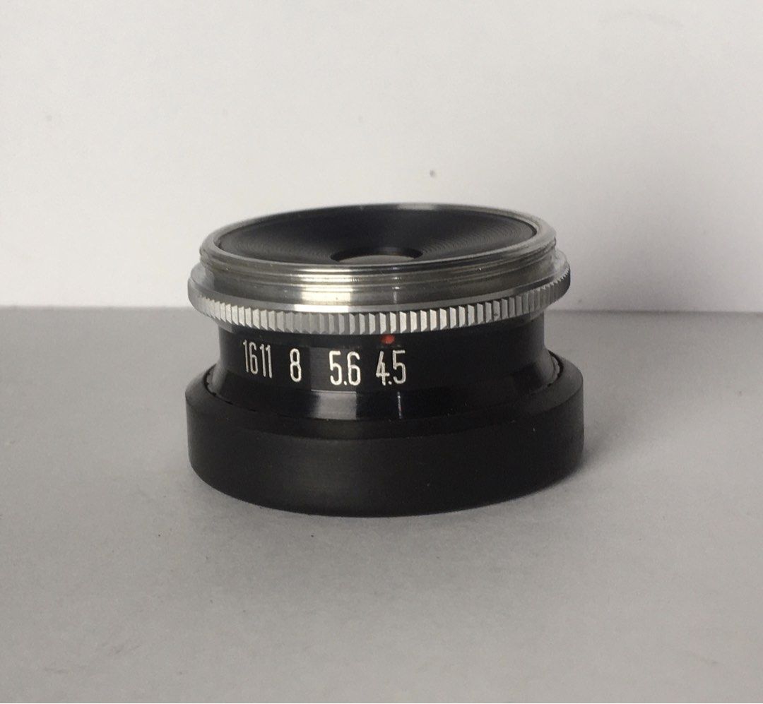 Enlarger lens for developing film (Category: Lens & Kits) located in Las Pinas. Submitted by film101 (Listing ID 1461656253, Image 2). Description: Enlarger lens with hard plastic case Its old stock unused ,mint condition E-lucky 4 element 4.5/50 No.772383 Clean optics .