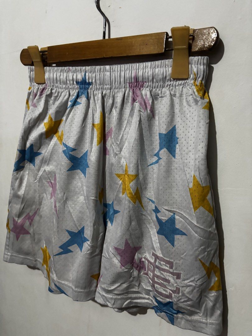 Eric Emmanuel x Bape Basic Short (Category: Shorts) located in Subic. Submitted by thriftpoison (Listing ID 1461568836, Image 2). Description: Eric Emmanuel x Bape Basic Short medium waist 30-34 lenght 15 above the knee .