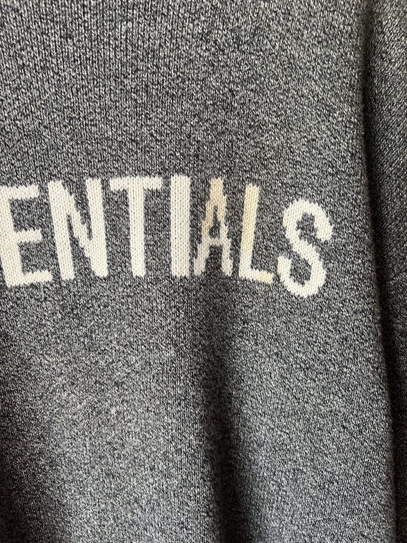 ESSENTIALS KNITTED CREWNECK (Category: Coats, Jackets and Outerwear) located in Cebu City. Submitted by generics_dept (Listing ID 1461593789, Image 3). Description: 25x29 Needs wash only Good as new.