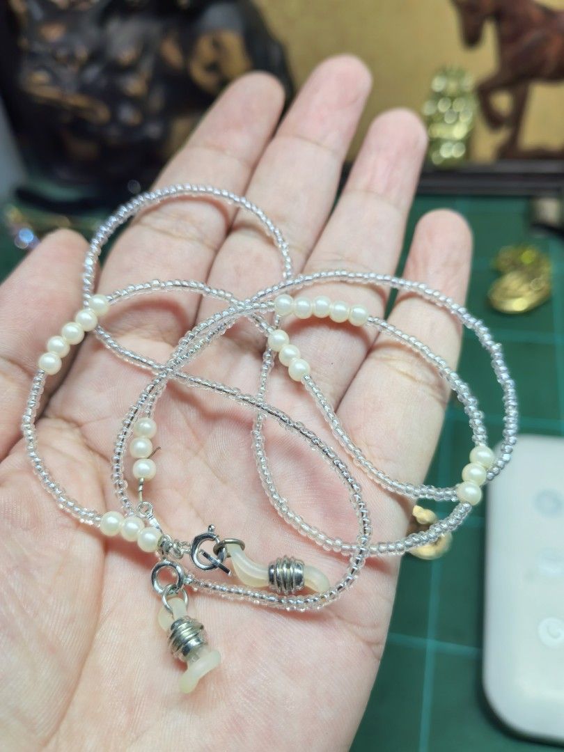 Eyeglass Link Accessory (Category: Other Accessories) located in Cebu City. Submitted by dudes_villanueva (Listing ID 1461585372, Image 1). Description: Eyeglass Link Accessory In excellent condition.