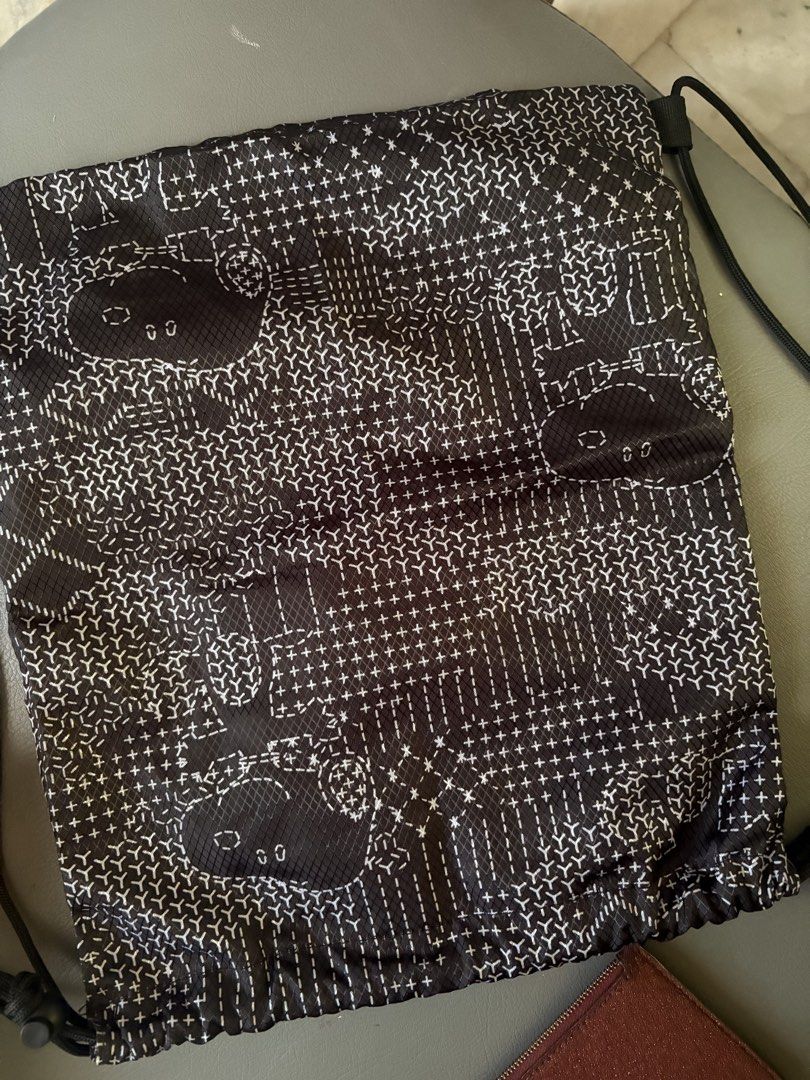 FDMTL x PEANUTS Snoopy Drawstring Bag (Category: Cross-body Bags) located in Cabanatuan. Submitted by esnyupi (Listing ID 1461613123, Image 2). Description: Spx for cheaper sf Maribank/gcash/may.