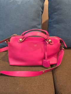 (Category: ) located in . Submitted by CLLcloset (Listing ID 1461691787, Image 1). Description: .