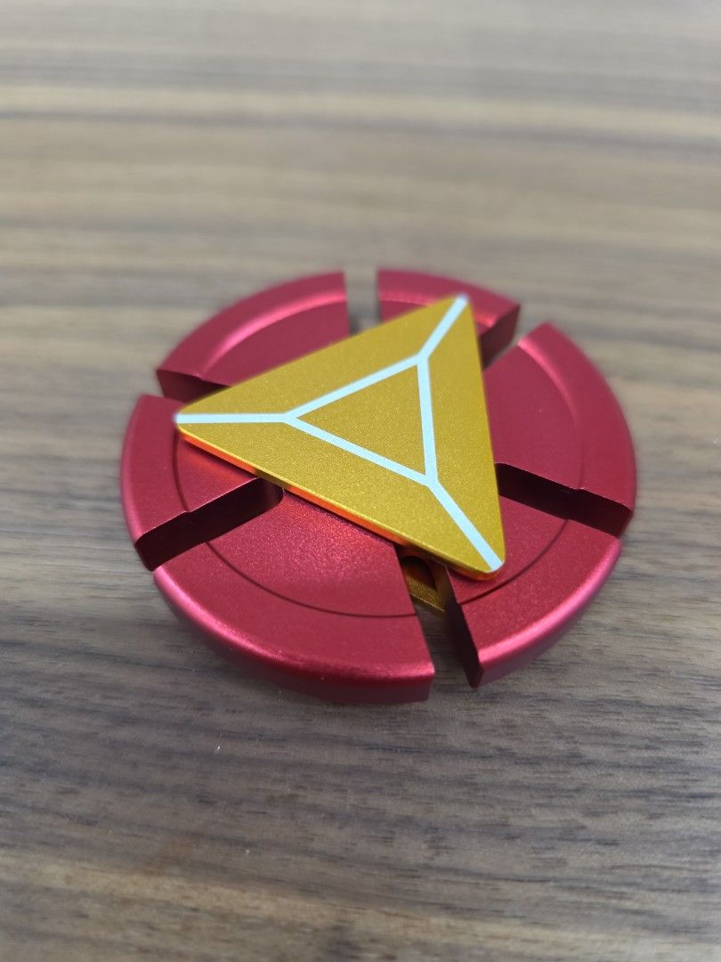 Fidget Spinner (Category: Kids Toys) located in Singapore. Submitted by happy_browsing (Listing ID 1461693253, Image 2). Description: .