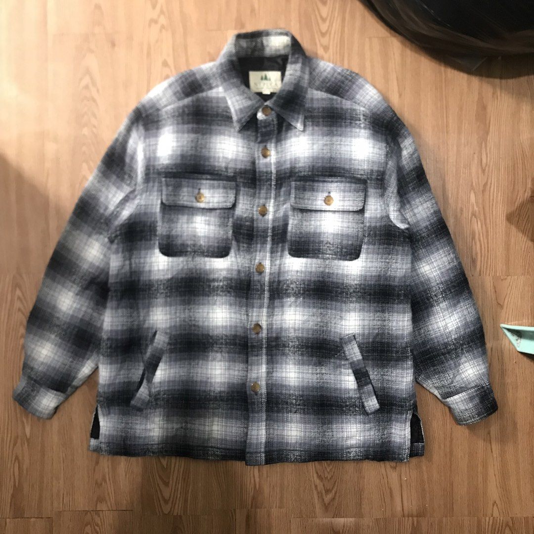 FLANNEL WOOL (Category: Coats, Jackets and Outerwear) located in Baguio. Submitted by kitaaa_ (Listing ID 1461603884, Image 1). Description: .