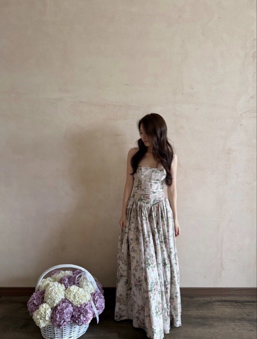 Floral Dress (Category: Dresses) located in Manila. Submitted by new.milla (Listing ID 1461665940, Image 1). Description: Tags removed & washed already but never been used. Best fits xs-semi medium..