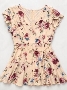 Floral Mini Dress/Jumpsuits (Category: Dresses) located in Anda. Submitted by disaccharide (Listing ID 1461652603, Image 2). Description: good as new .