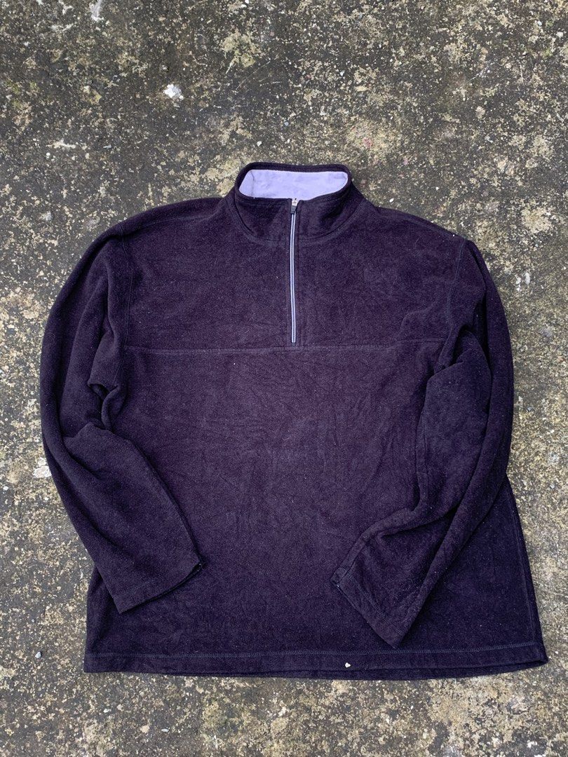 Foot Locker XXL Black Fleece 1/4 Zip Pullover (Category: Coats, Jackets and Outerwear) located in Baguio. Submitted by jasthrift_ (Listing ID 1461647043, Image 3). Description: - Brand: Foot Locker - Type: Black Fleece Pullover - Size: XXL - Neckline: Quarter zip with grey inner collar - Origin: Made in Indonesia - Style: Great for layering or casual wear.