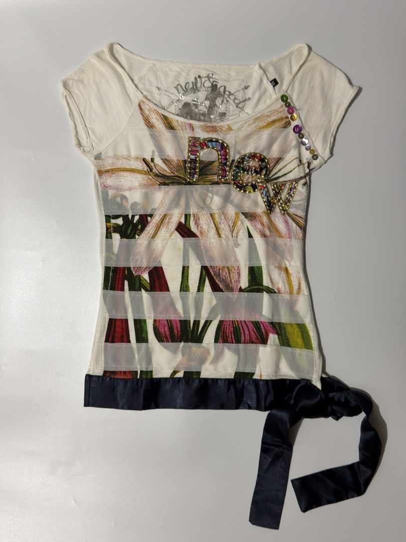 For sale (Category: Sleeveless) located in Marikina City. Submitted by skkagawad041591 (Listing ID 1461725909, Image 1). Description: Desigual Size xsmall Dimension Width 15.5 | Length 24 Excellent condition.