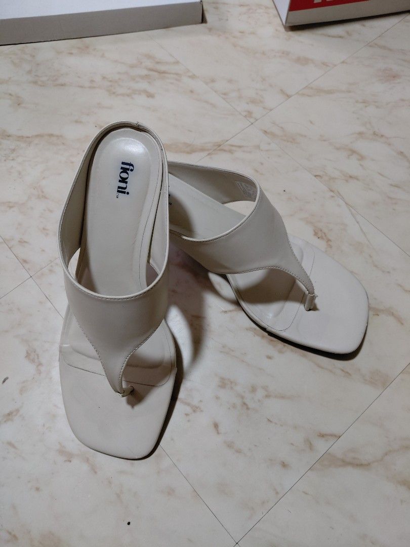 for sale. (Category: Heels) located in Manila. Submitted by cloud.lele (Listing ID 1461753333, Image 2). Description: brand: payless size:10 color: beige i bught this 1,450.