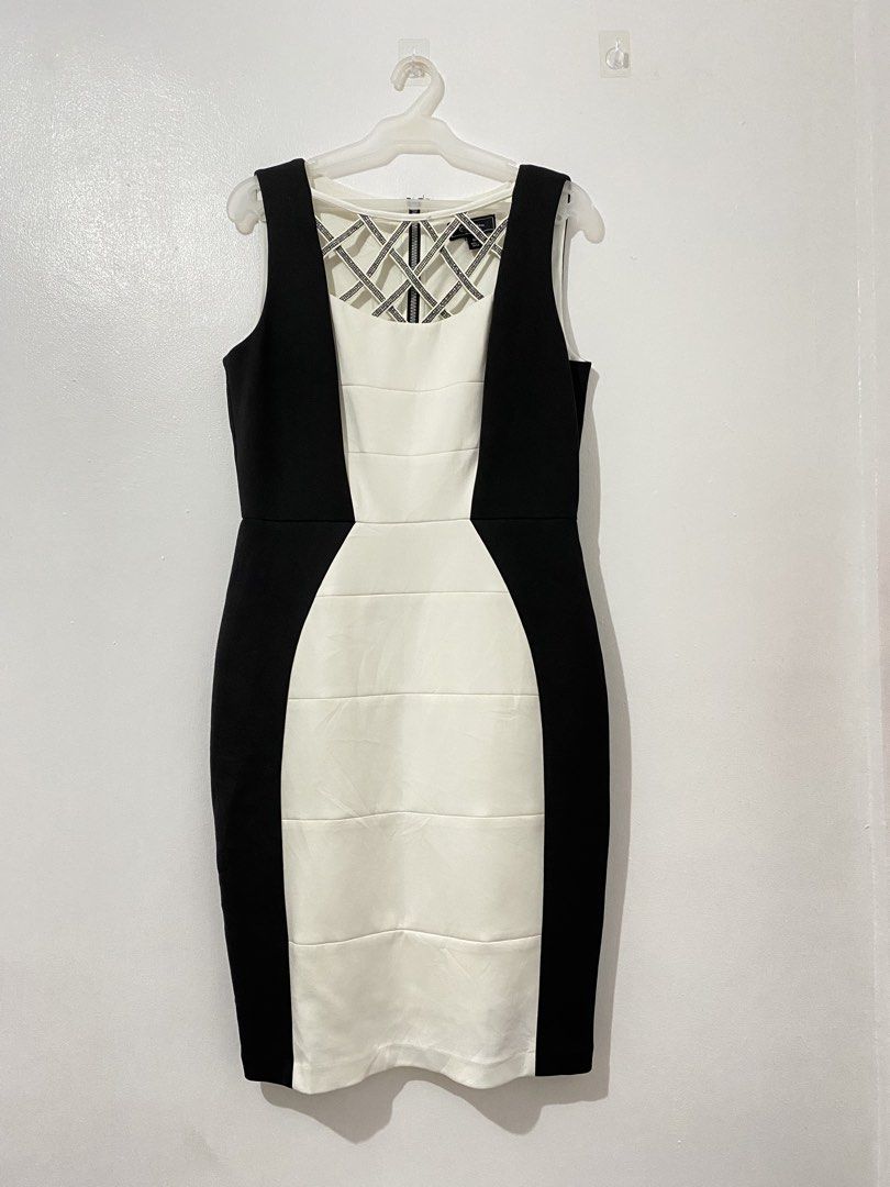 Formal Dress (Category: Dresses) located in Manila. Submitted by qamilluxe (Listing ID 1461683124, Image 1). Description: Event dress Formal dress Office Dress Large size.