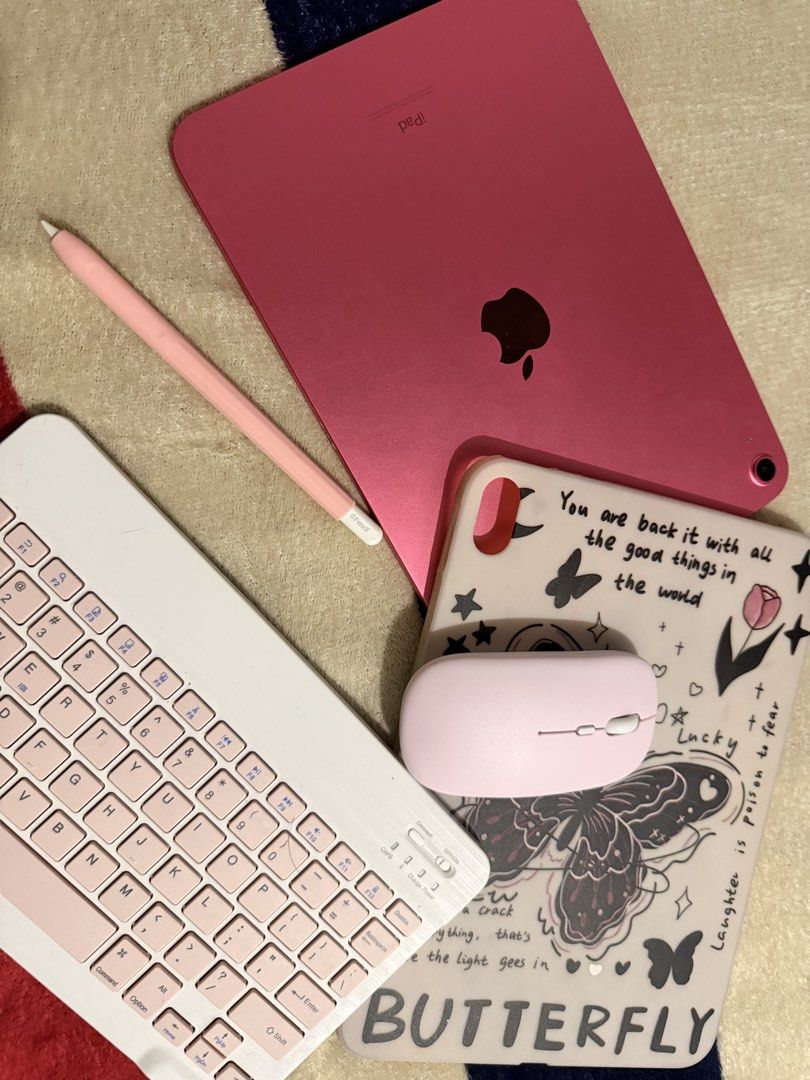 FS iPad 10th gen (Category: iPad) located in Manila. Submitted by michaeldel52766 (Listing ID 1461601663, Image 3). Description: iPad 10 gen 256gb conplete accessories.