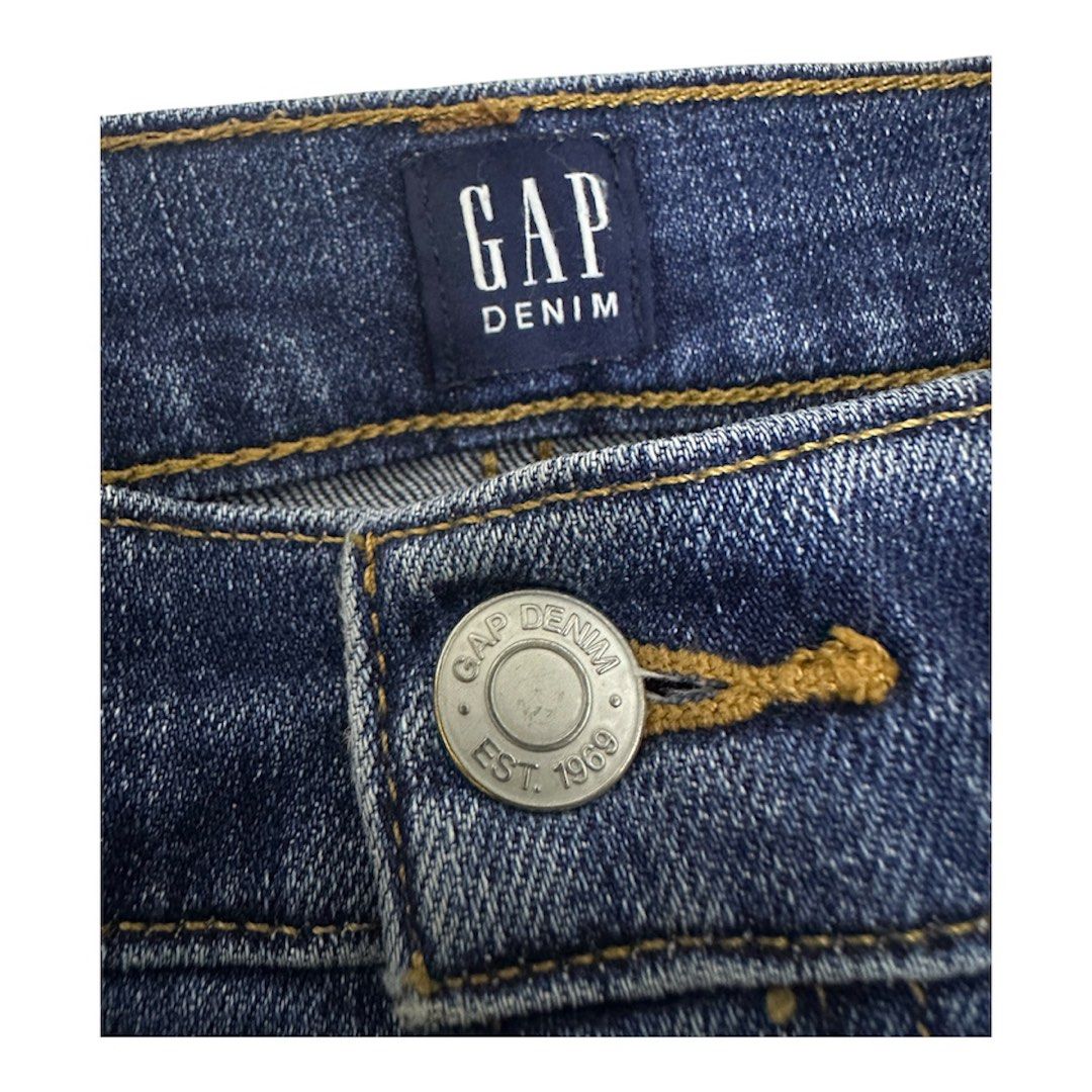 GAP (Category: Jeans) located in Kuantan. Submitted by ajidd.r (Listing ID 1461732708, Image 3). Description: 👖 - ukuran saiz : 28 x 37.5 - kaki buka : 10 👍🏼 - condition : 8/10 📍 - made in : China 📦 - SM : Rm8 - SS : dfod.