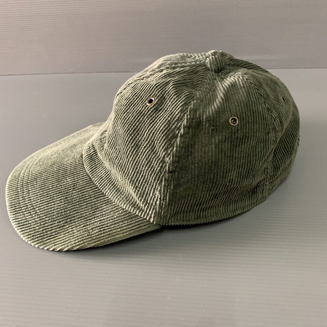 Gap Cudroy Cap (Category: Cap & Hats) located in Kuala Lumpur. Submitted by vintagebrandedstore (Listing ID 1461648993, Image 2). Description: Condition 80%.