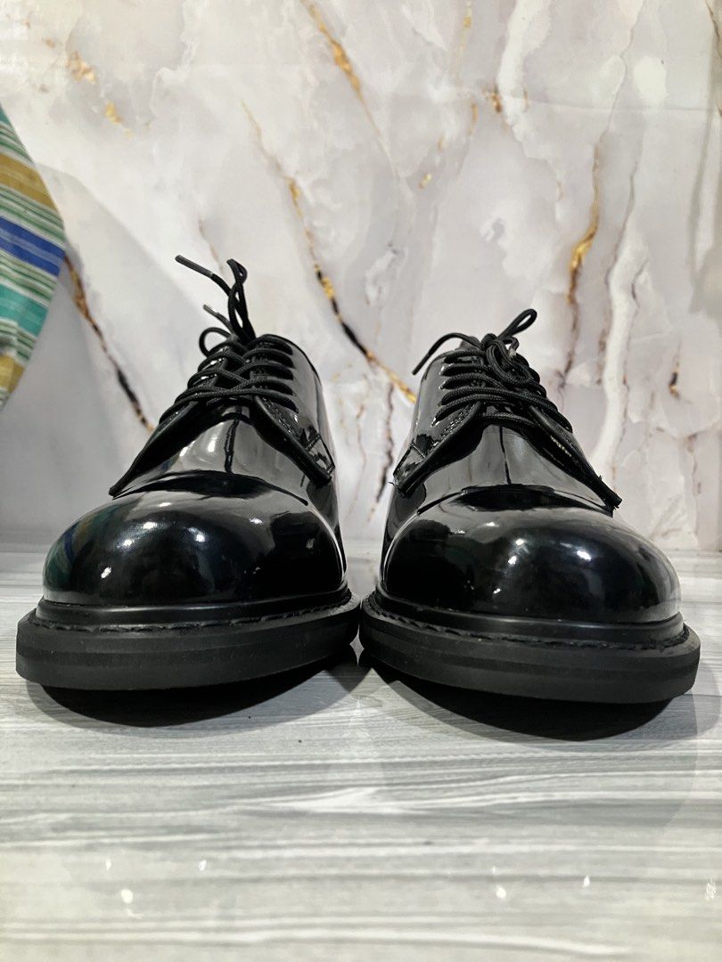 GIBSON BLACK LEATHER SHOES SIZE 9.5 MEN (Category: Casual Shoes) located in General Mariano Alvarez. Submitted by adonid (Listing ID 1461630690, Image 3). Description: GIBSON BLACK LEATHER SHOES ORIGINAL GIBSON BLACK LEATHER SHOES GOOD CONDITION NORMAL SIGN OF USAGE ONLY SIZE 9.5 MEN.