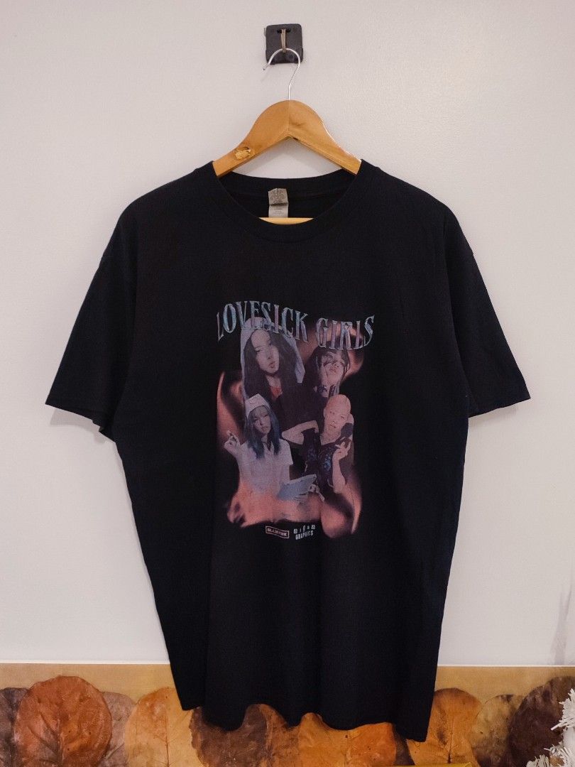 Gildan Blackpink Shirt (Category: Tshirts & Polo Shirts ) located in Ibajay. Submitted by trendholicrepublique (Listing ID 1461749431, Image 1). Description: Gildan Blackpink Shirt 129 PHP Color Rate 9.5/10 XL On Tag (22 x 28) Very Good to Excellent Condition (need wash).