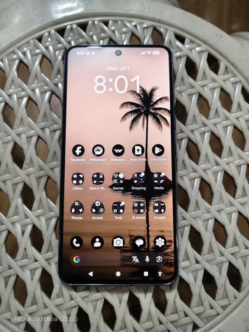 Google Pixel 8 Pro 256GB (Category: Google Pixel) located in Taguig. Submitted by mullatto027 (Listing ID 1461599435, Image 3). Description: - Google Pixel 8 Pro - US Version - 256GB Storage - Obsidian Color - Great for photography and Android enthusiasts - with Caseology case - complete - I am the first owner and personally purchased this in the US.