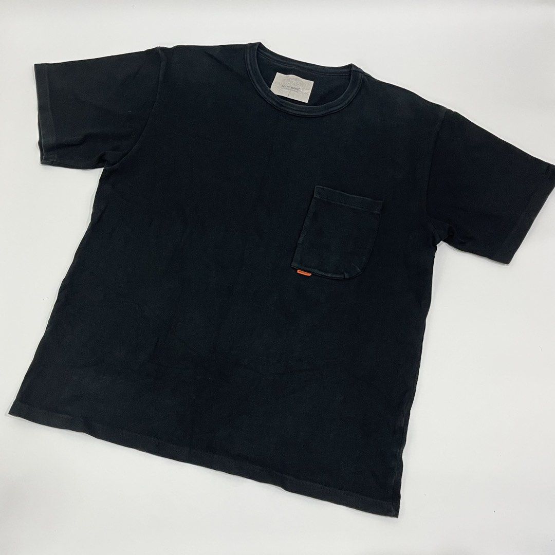 GOOPiMADE - "TYPE-X" 3D POCKET TEE (Category: Tshirts & Polo Shirts ) located in Lucena. Submitted by southsidekartell (Listing ID 1461700702, Image 2). Description: LARGE FITTINGS IN GOOD CONDITION 9/10 COLOR RATE NEED WASH .